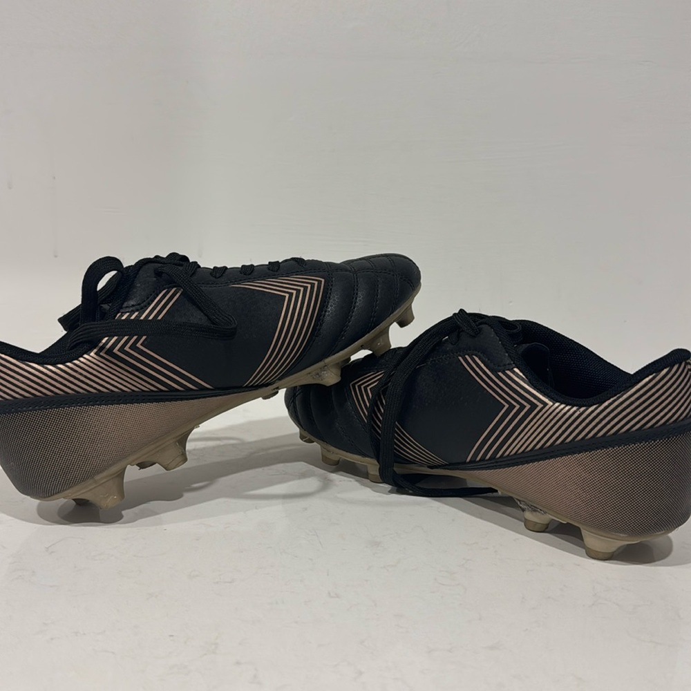 Geers shoes for your mini athlete ⚽️